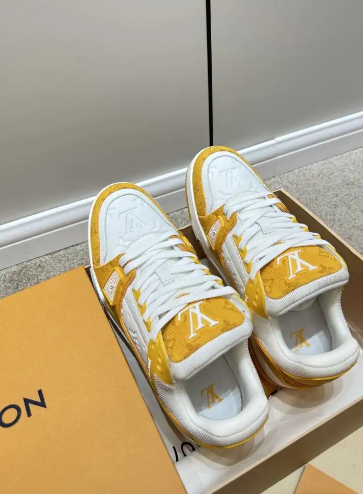 hype Louis Vuitton Sneakers