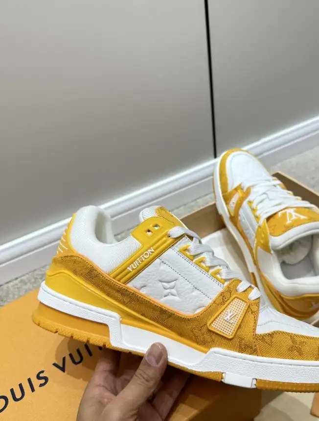 hype Louis Vuitton Sneakers