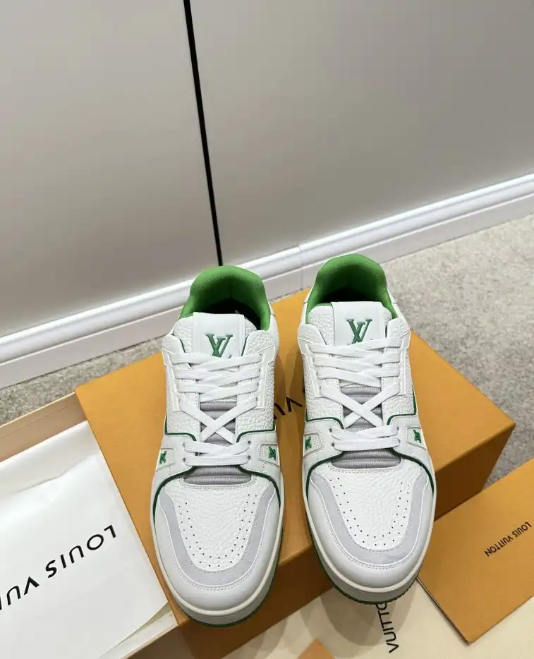 hype Louis Vuitton Sneakers