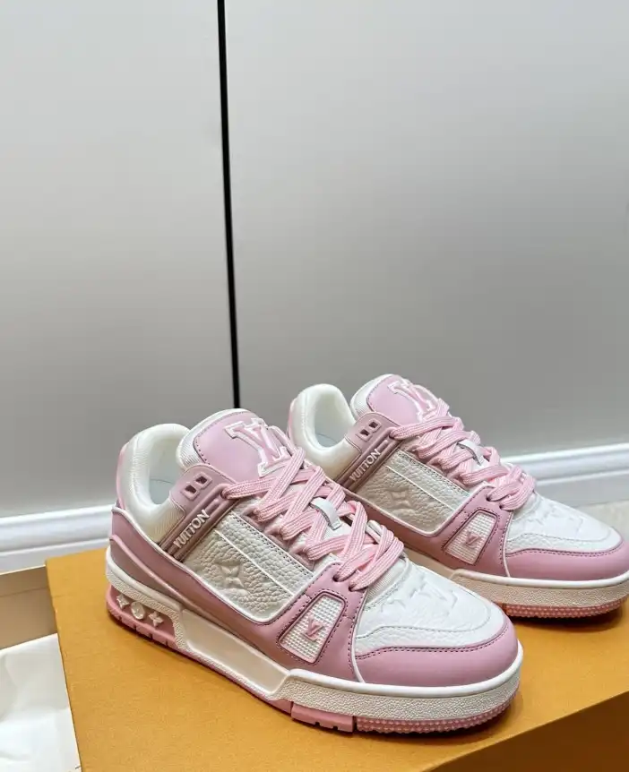 hype Louis Vuitton Sneakers