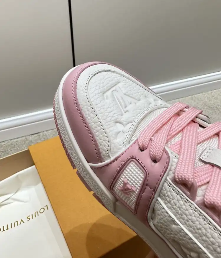 hype Louis Vuitton Sneakers