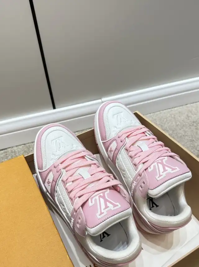 hype Louis Vuitton Sneakers