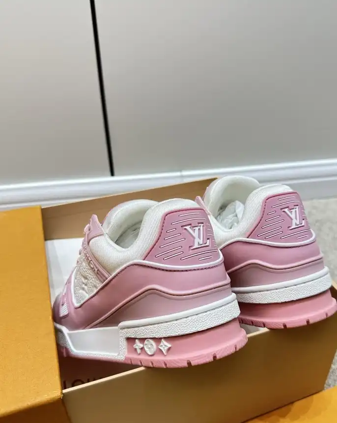 hype Louis Vuitton Sneakers