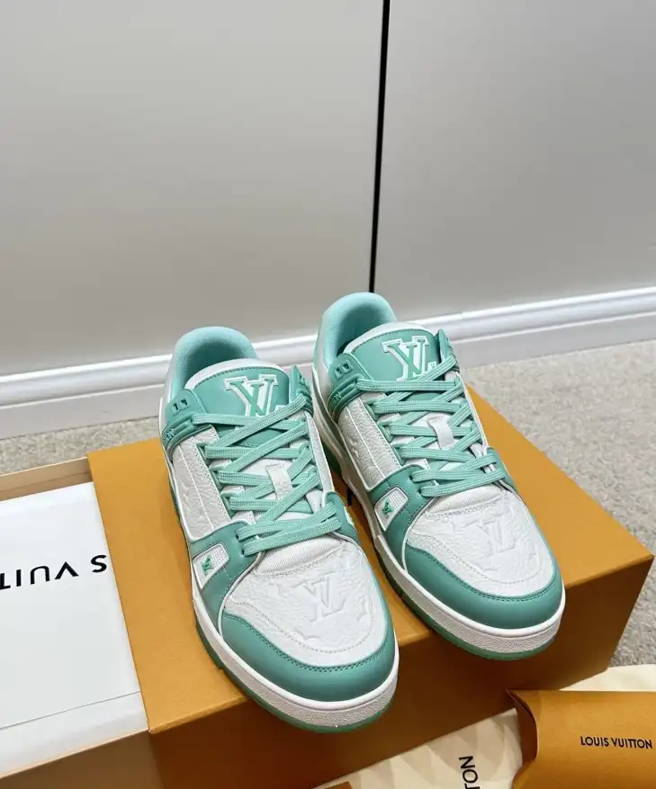 hype Louis Vuitton Sneakers