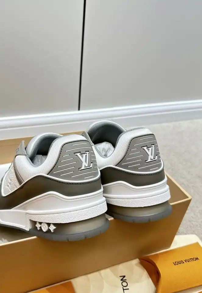 hype Louis Vuitton Sneakers