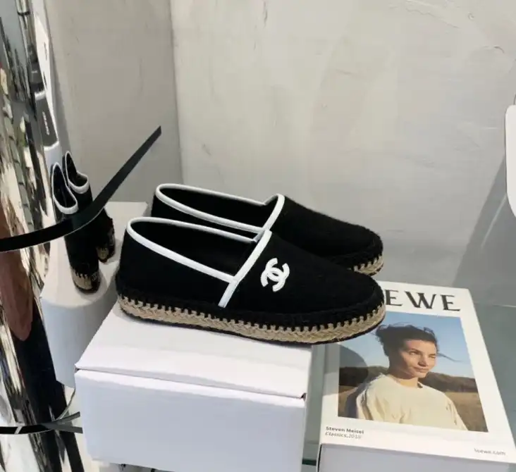 hype Chanel Flat Shoes