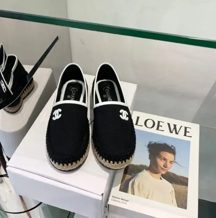 hype Chanel Flat Shoes