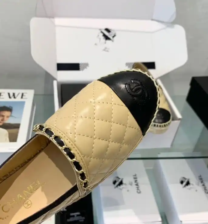 hype Chanel Flat Shoes