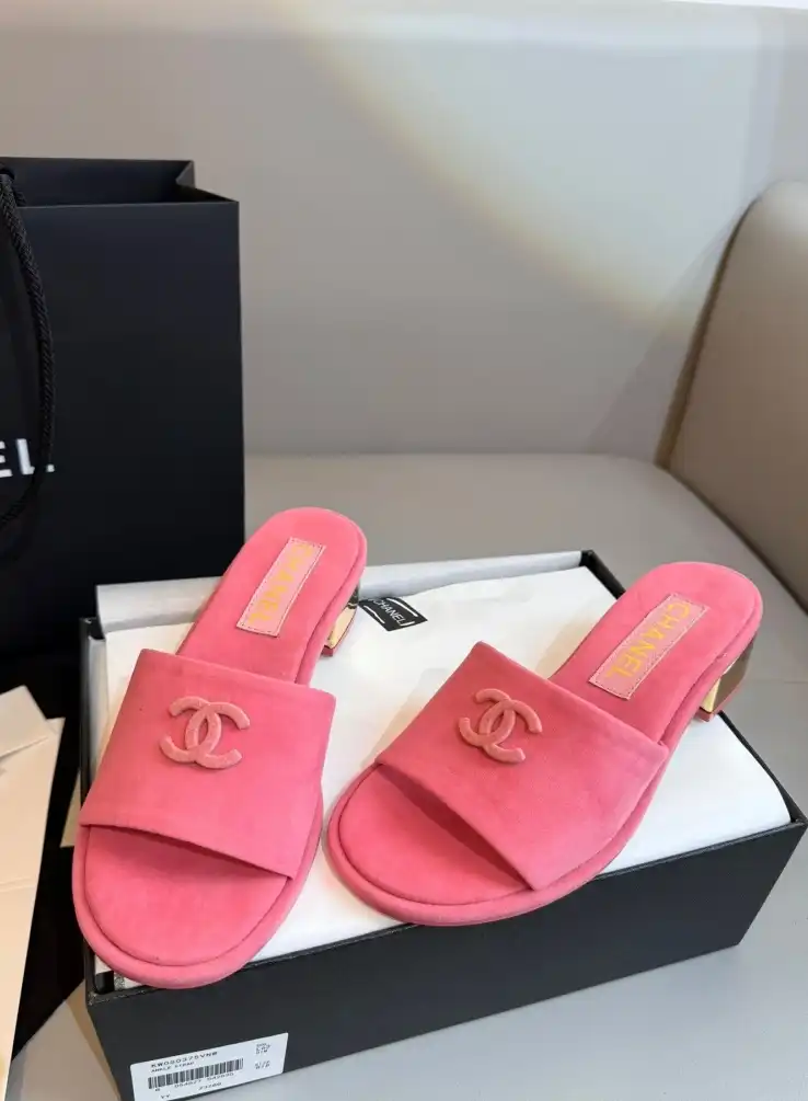 hype Chanel Slippers