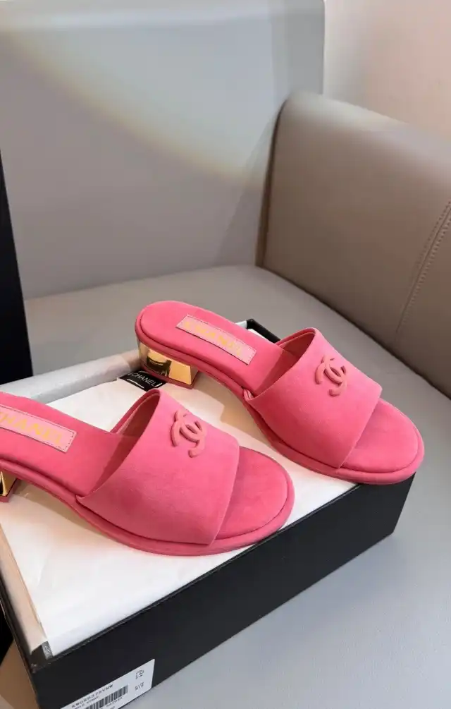 hype Chanel Slippers