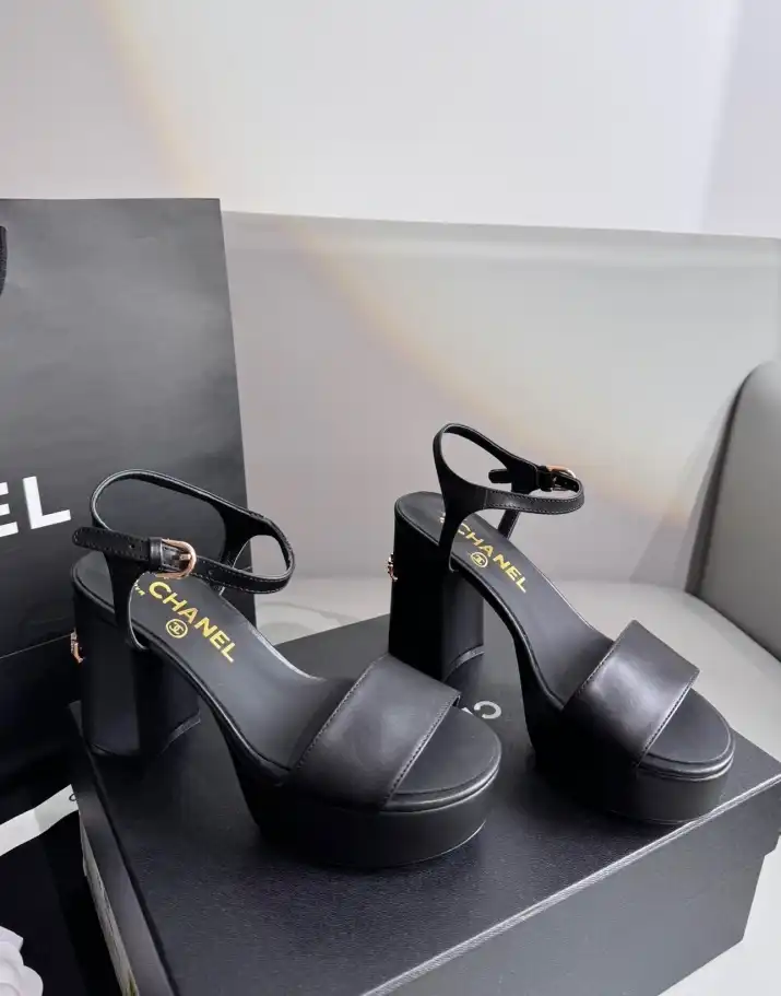 hype Chanel High Heels