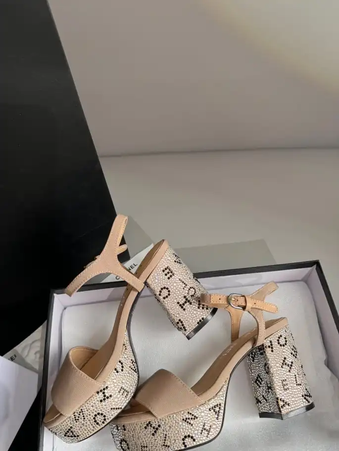 hype Chanel High Heels