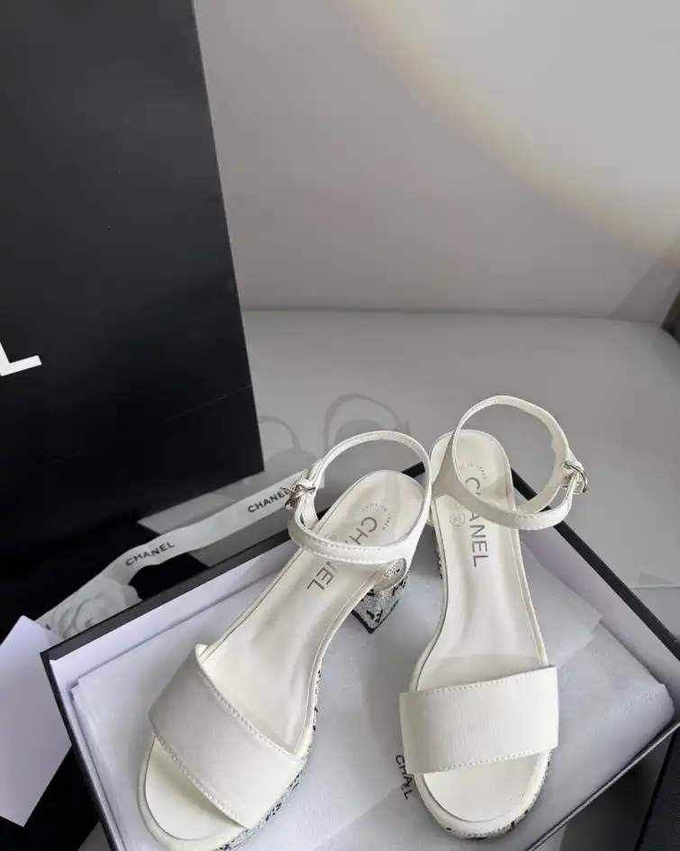 hype Chanel High Heels