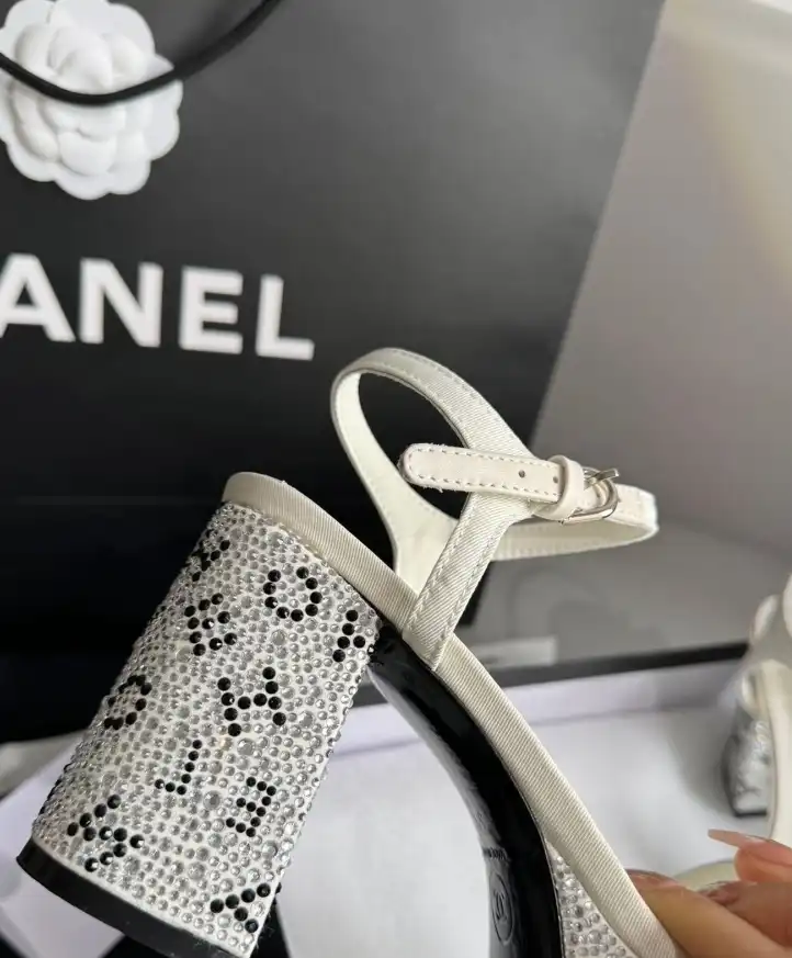 hype Chanel High Heels