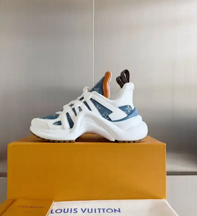 hype Louis Vuitton Sneakers