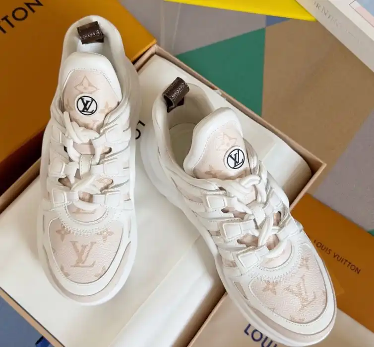 hype Louis Vuitton Sneakers