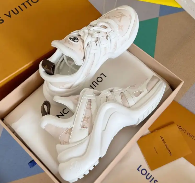 hype Louis Vuitton Sneakers