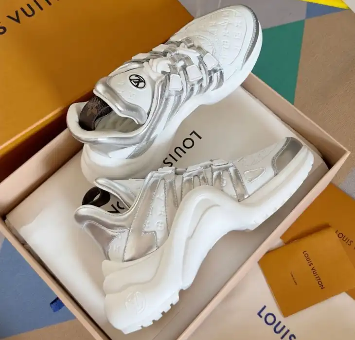 hype Louis Vuitton Sneakers