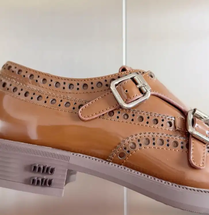 hype Miu Miu Leather Shoes