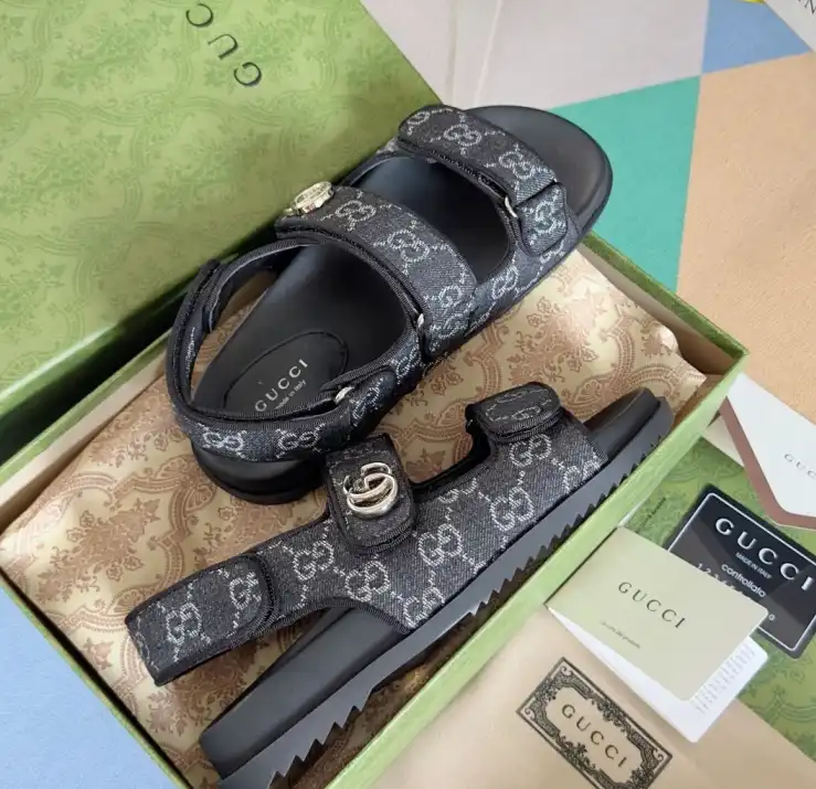 hype Gucci Sandals