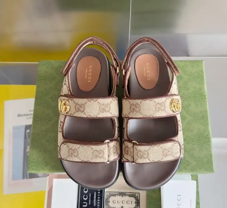 hype Gucci Sandals