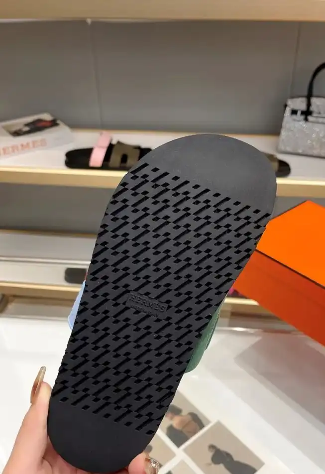 hype Hermes Slippers