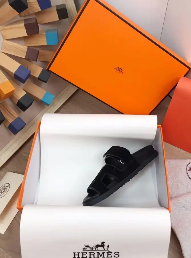 hype Hermes Slippers