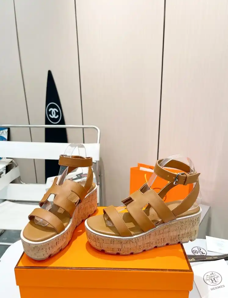 hype Hermes Sandals