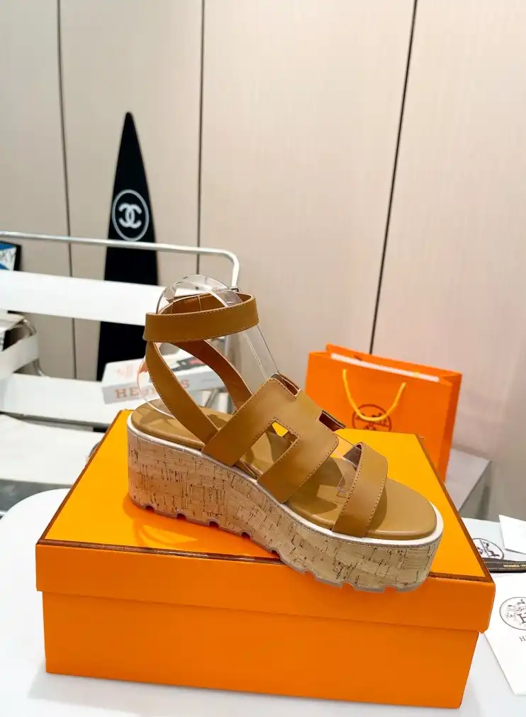 hype Hermes Sandals