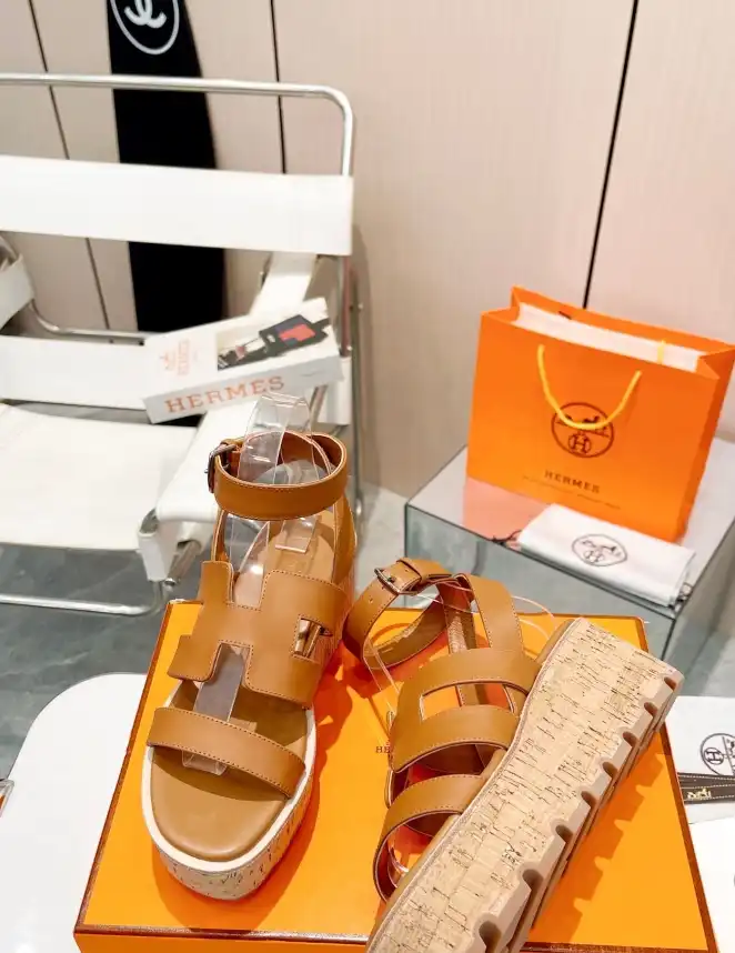 hype Hermes Sandals