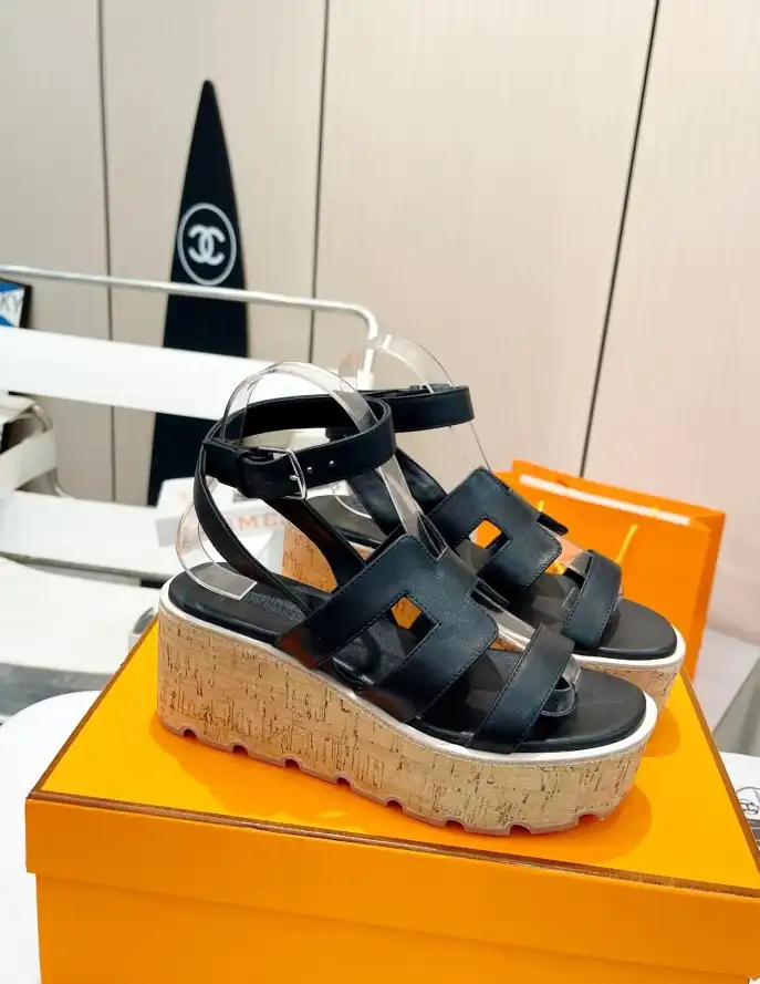 hype Hermes Sandals