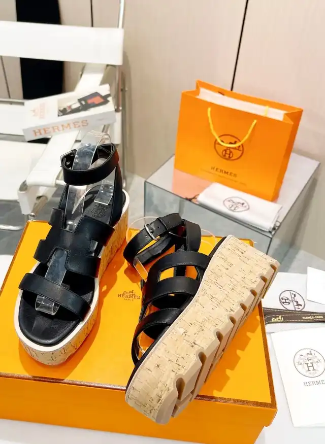 hype Hermes Sandals