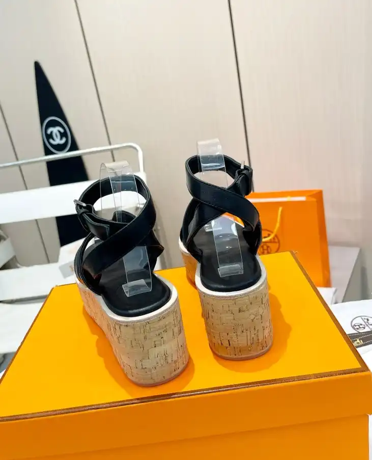 hype Hermes Sandals