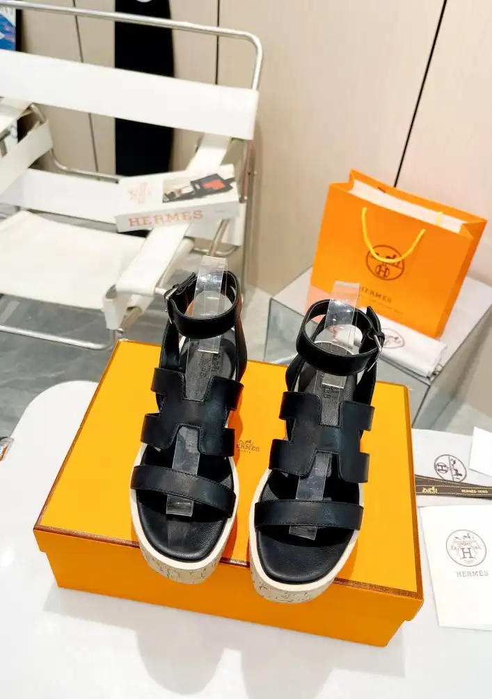 hype Hermes Sandals