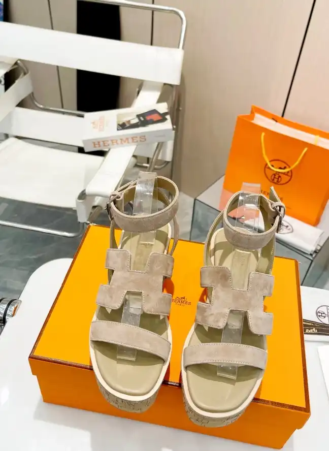 hype Hermes Sandals