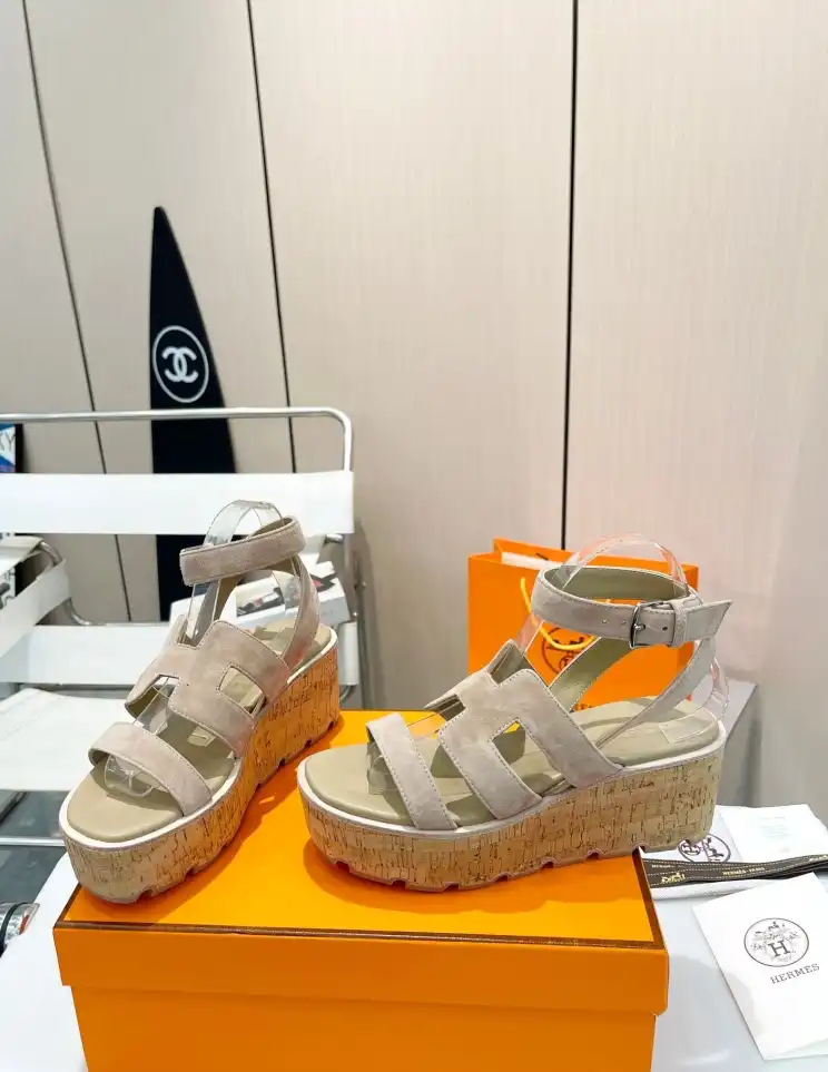 hype Hermes Sandals