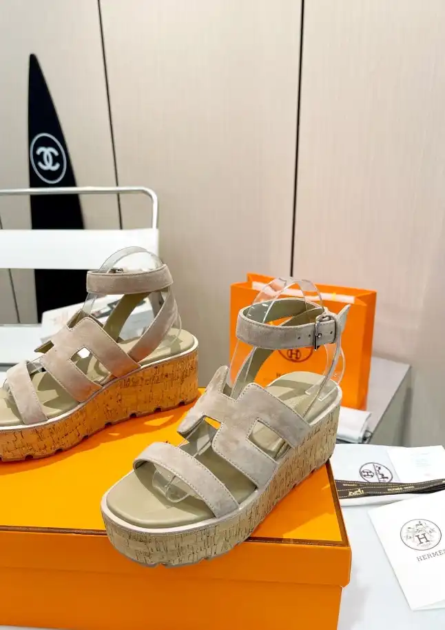 hype Hermes Sandals