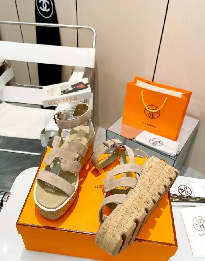 hype Hermes Sandals