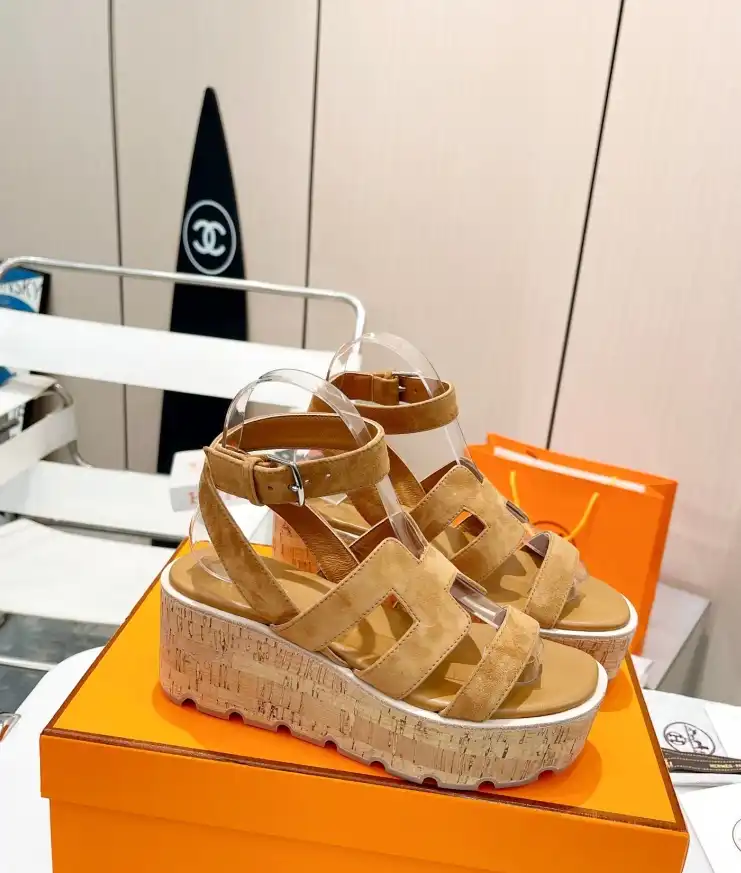 hype Hermes Sandals