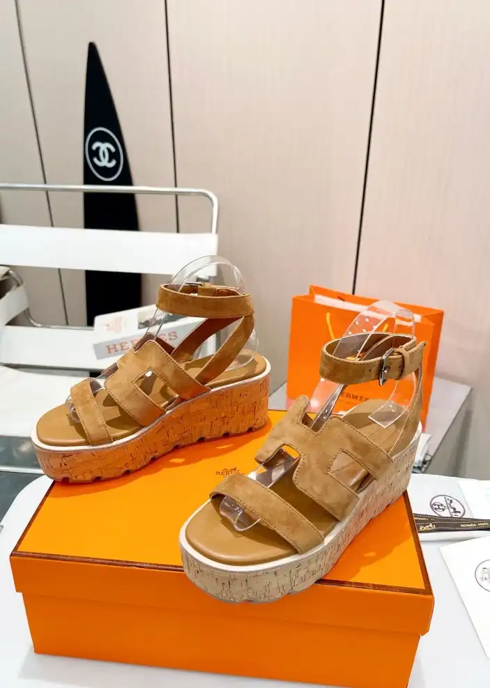 hype Hermes Sandals