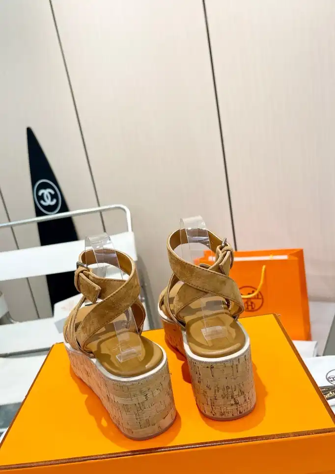 hype Hermes Sandals