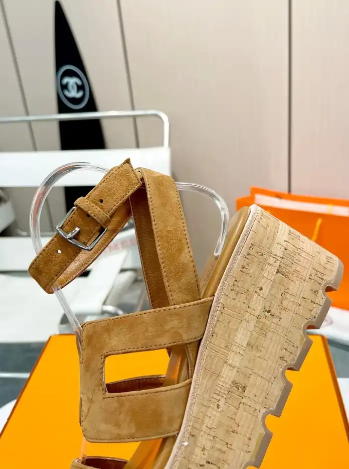 hype Hermes Sandals