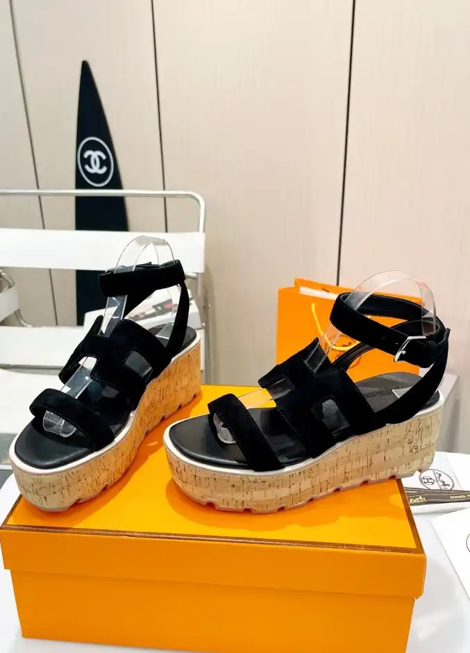 hype Hermes Sandals