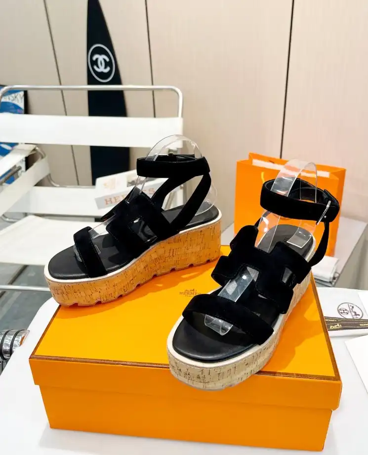 hype Hermes Sandals