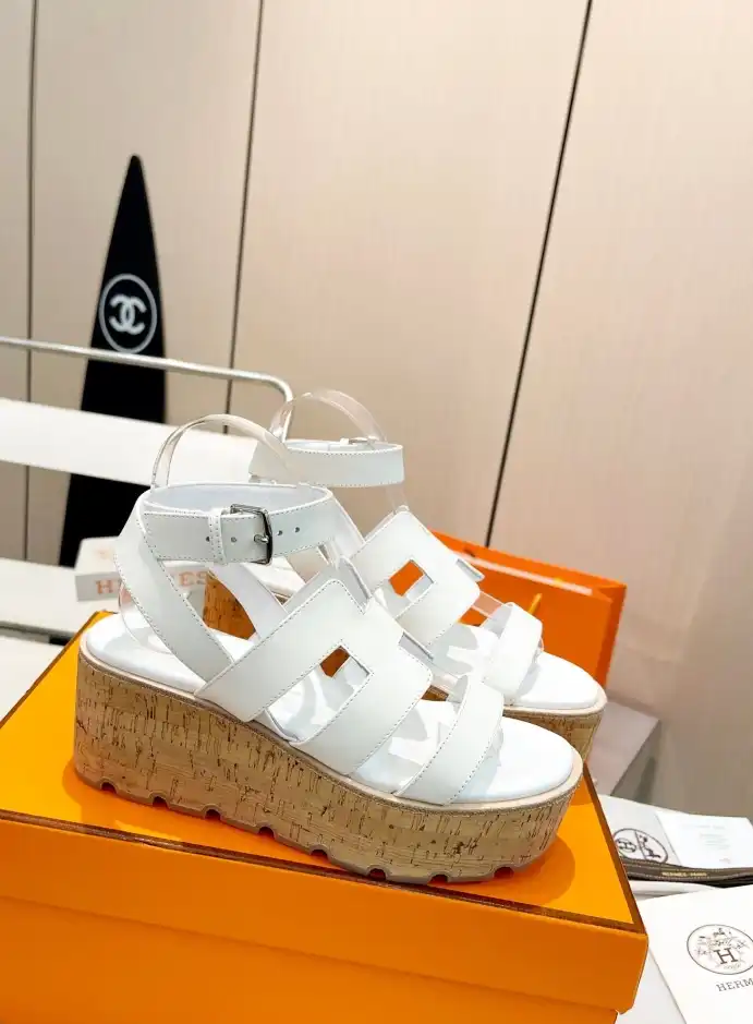 hype Hermes Sandals