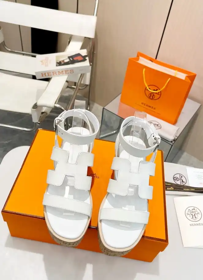 hype Hermes Sandals