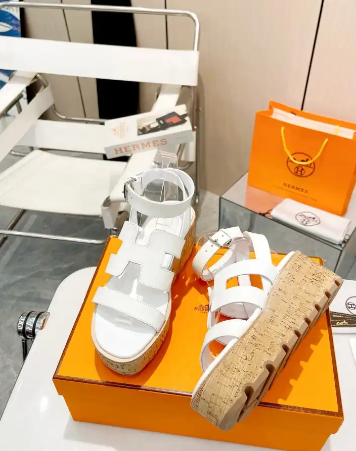 hype Hermes Sandals