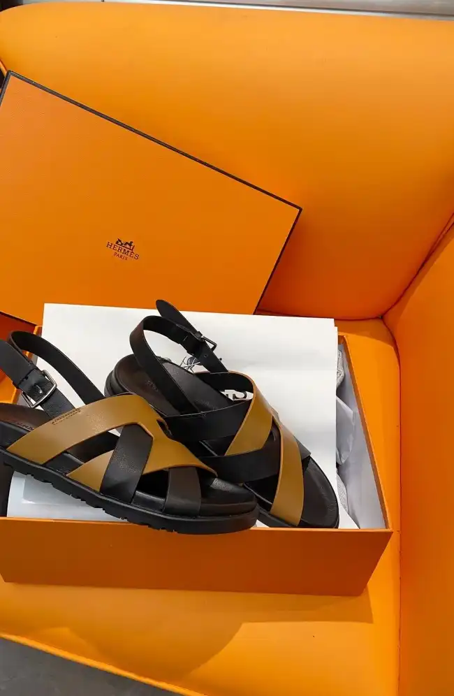 hype Hermes Sandals