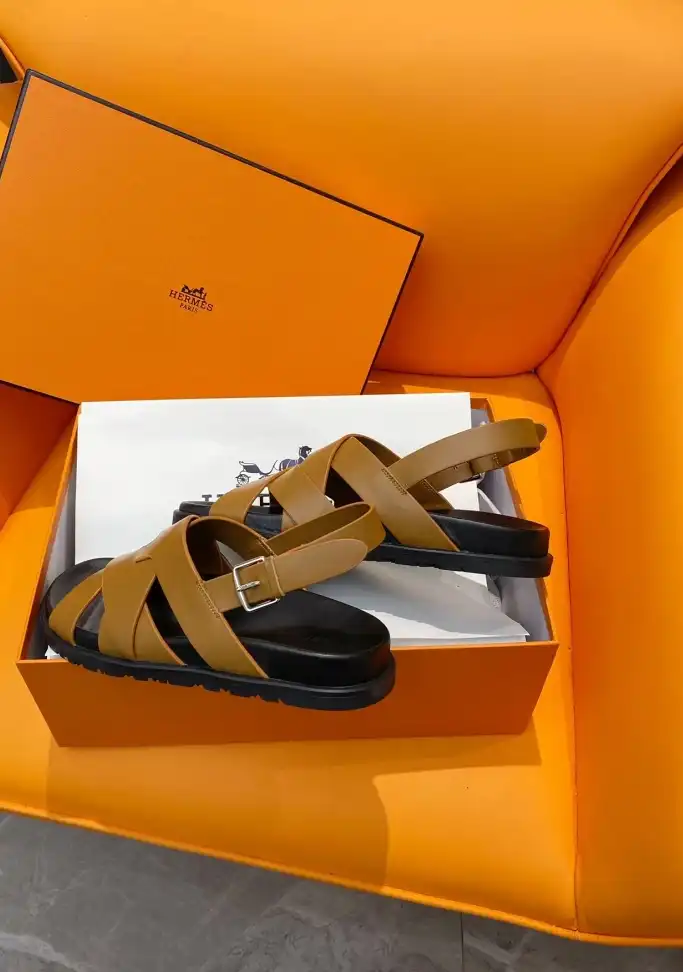 hype Hermes Sandals