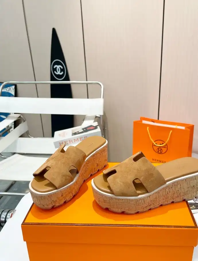 hype Hermes Slippers